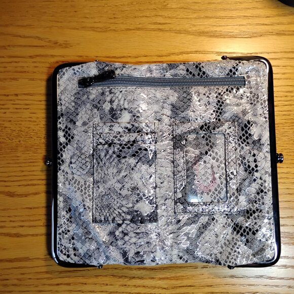 HOBO Lauren Metallic Leather Clutch Wallet With Tags AS IS - Picture 5 of 7